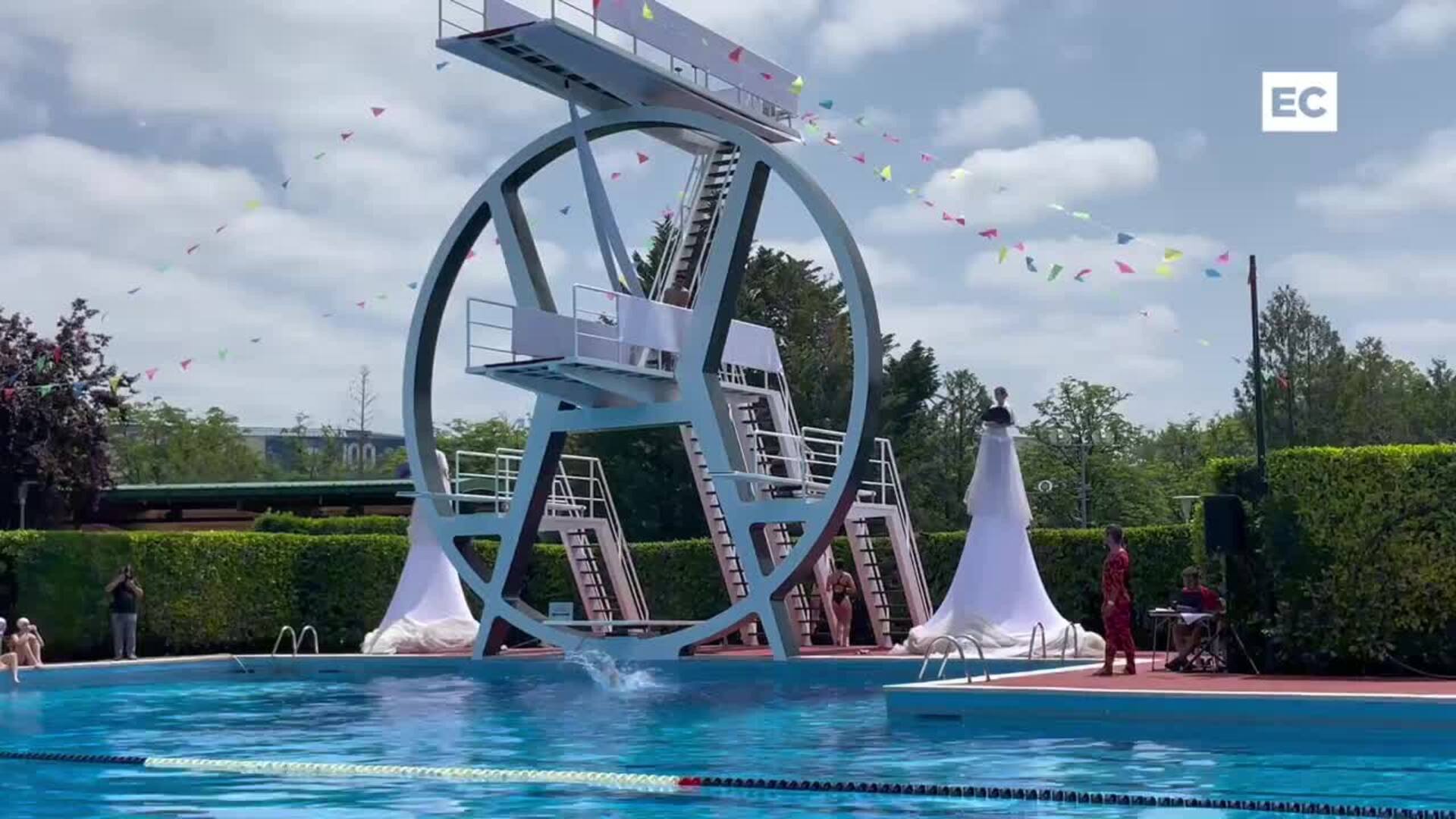 Exhibición de saltos de trampolín en el Estadio