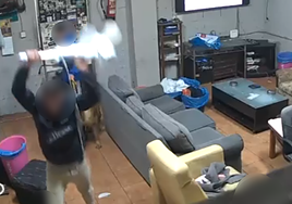 Da una paliza a una cuadrilla en una lonja de Mungia: «Entró como un loco, no le conocíamos de nada»