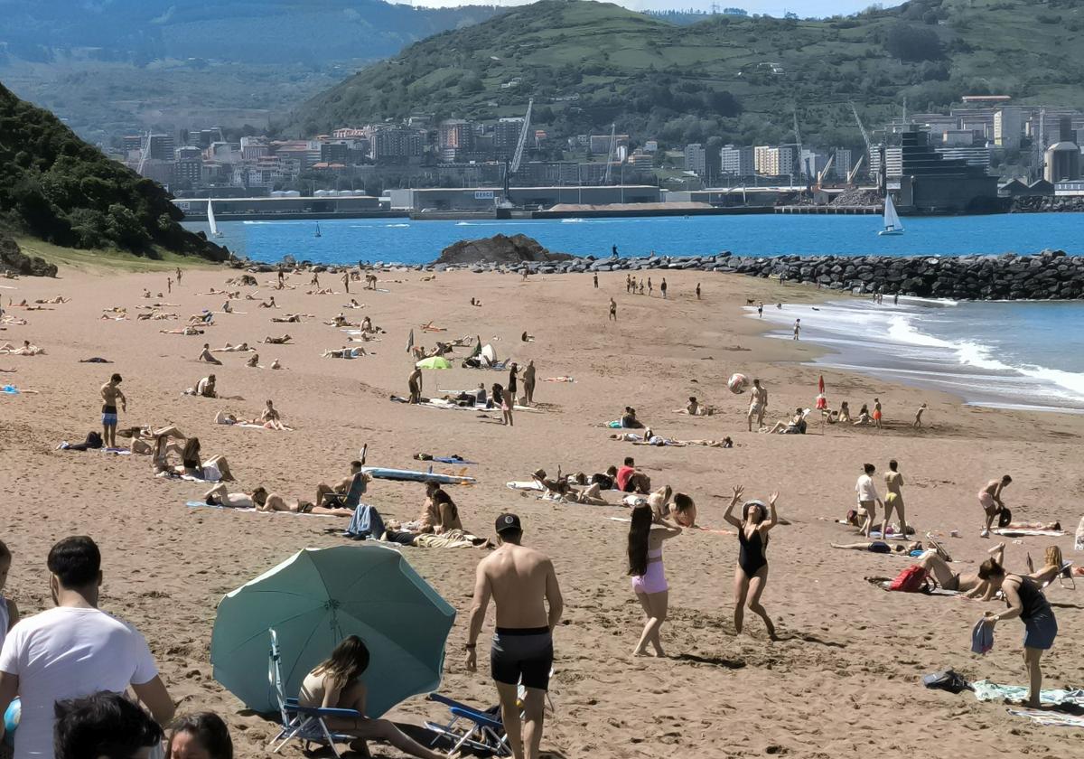 Activado el aviso amarillo por posibles tormentas esta tarde en Bizkaia