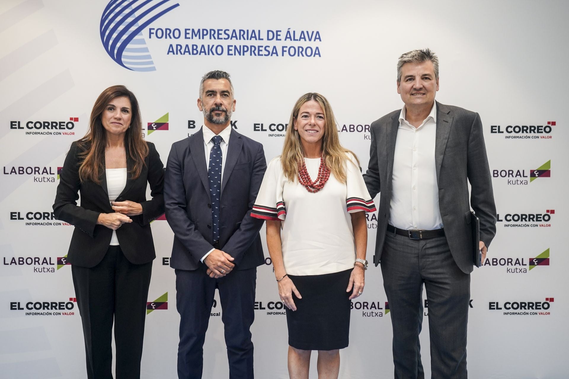 Begoña Llarena, Txus Cañas, Miren Bilbao y Jordi Monreal.