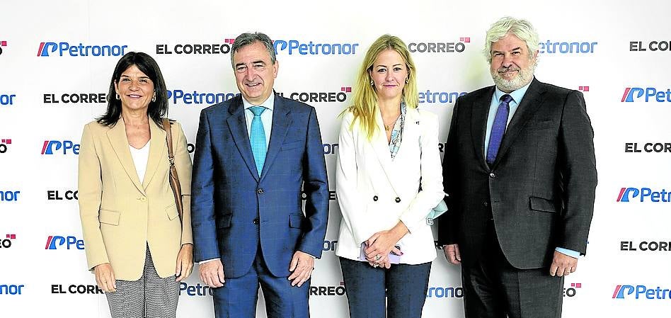 Amaia Ruiz, Aitor Esteban, Arantza Larrauri y Juan Alberdi.