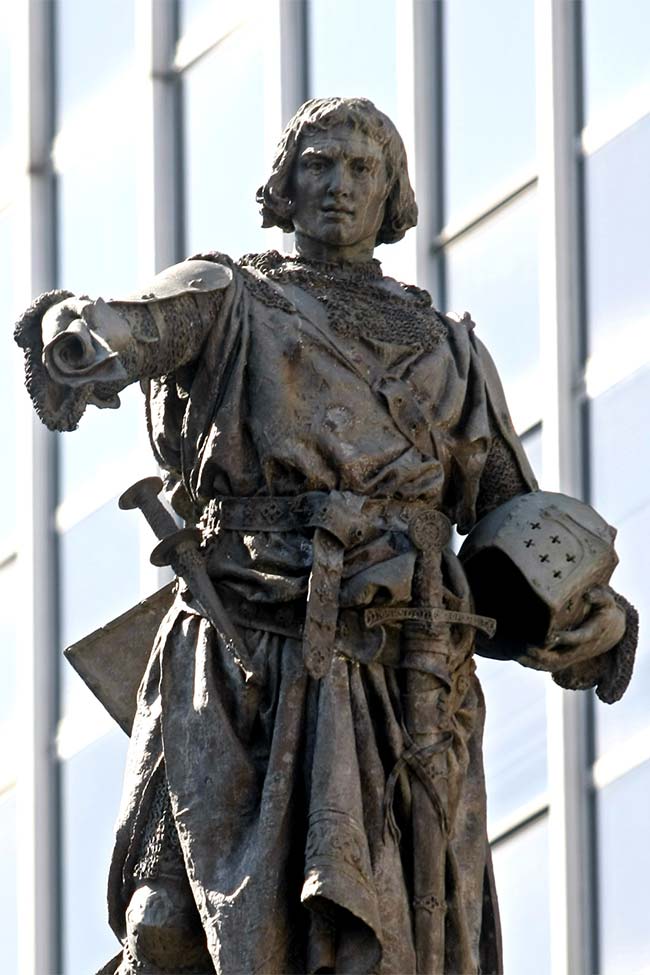 Estatua de Don Diego López de Haro en la plaza Circular de Bilbao