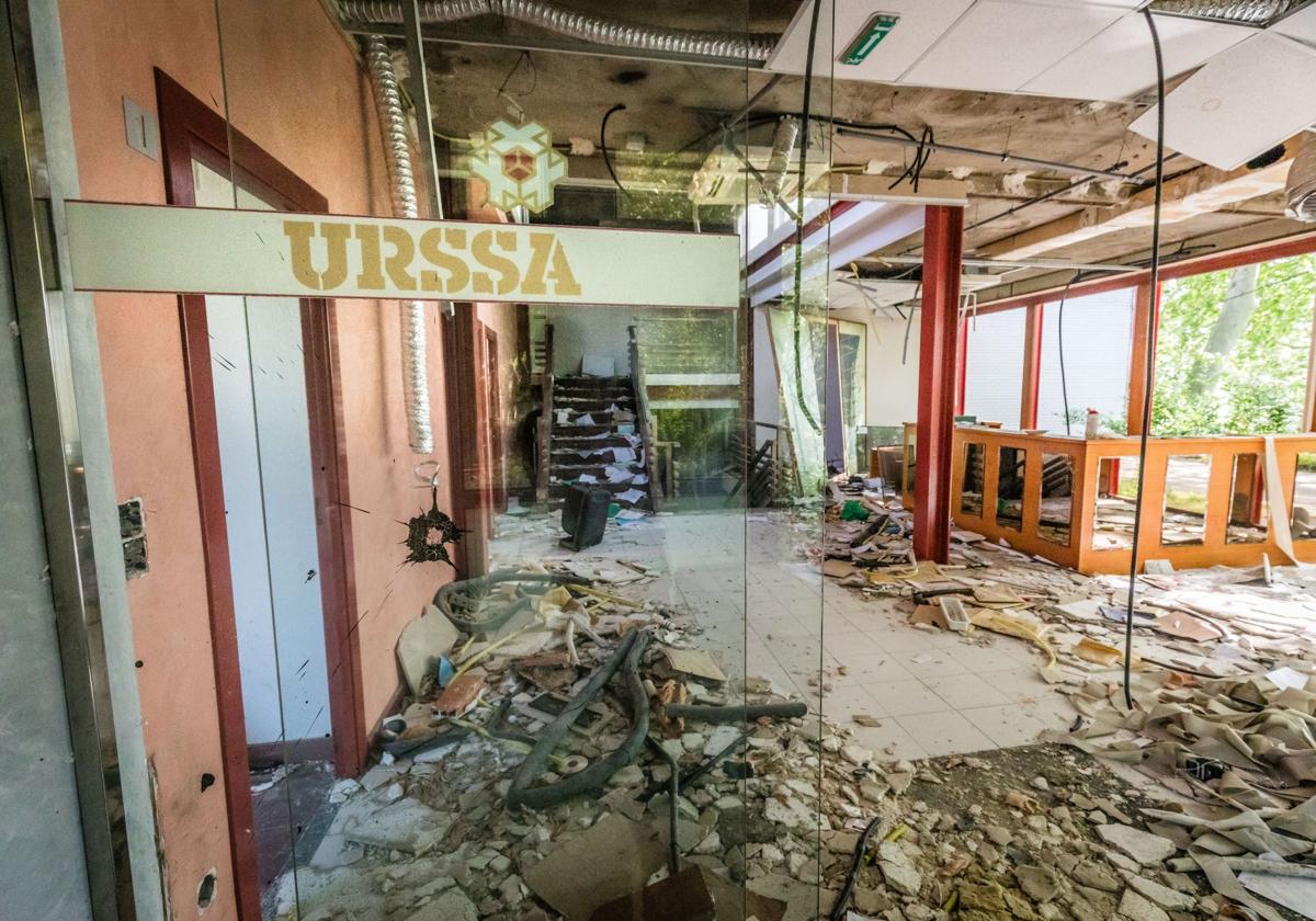 Estado actual de las antiguas oficinas de URSSA, en Vitoria.
