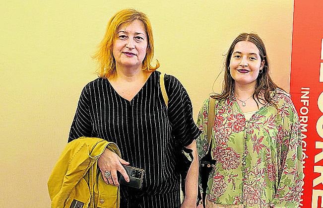Abigail Moure y Ayelén Martino.