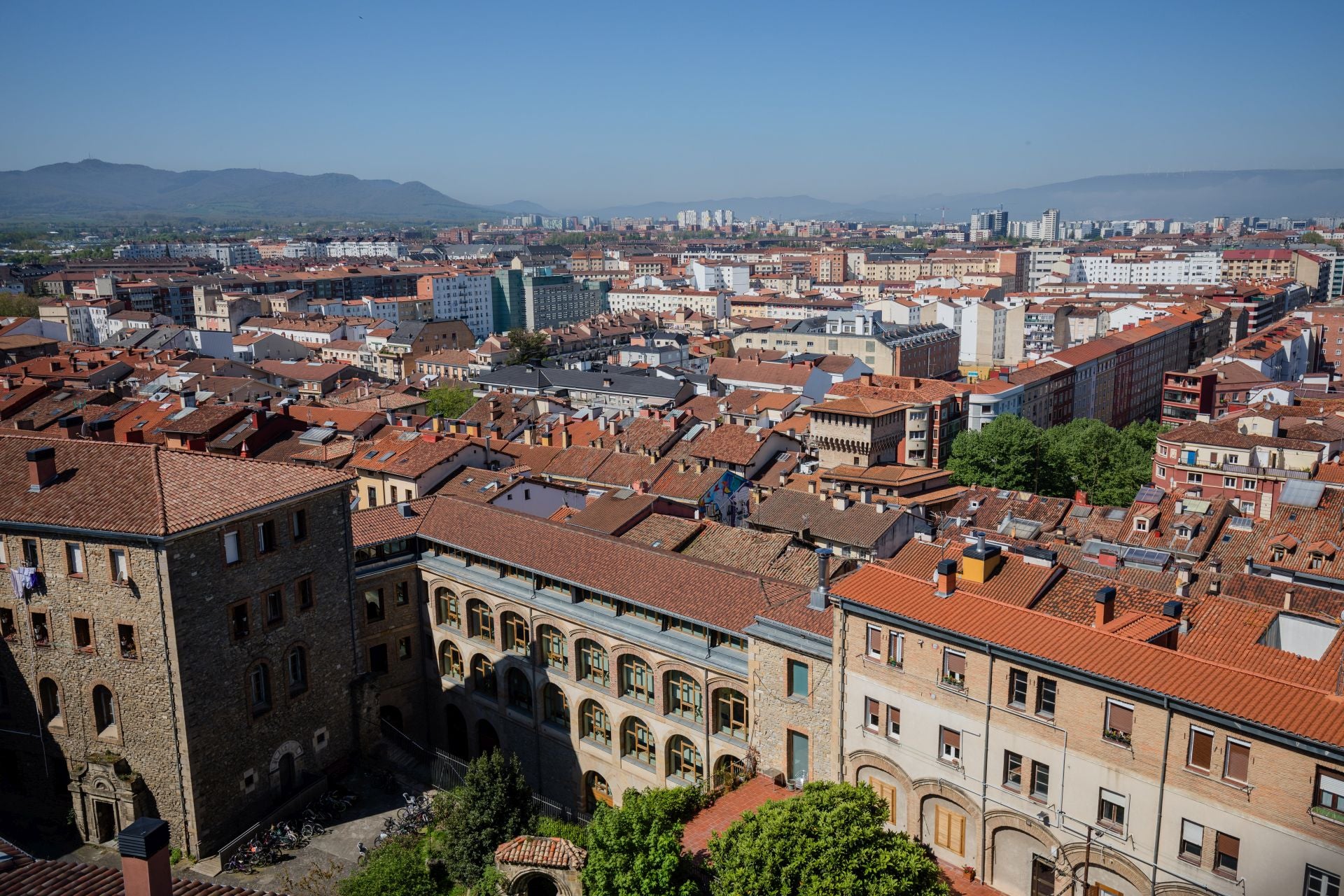 Vista aérea de la capital alavesa.