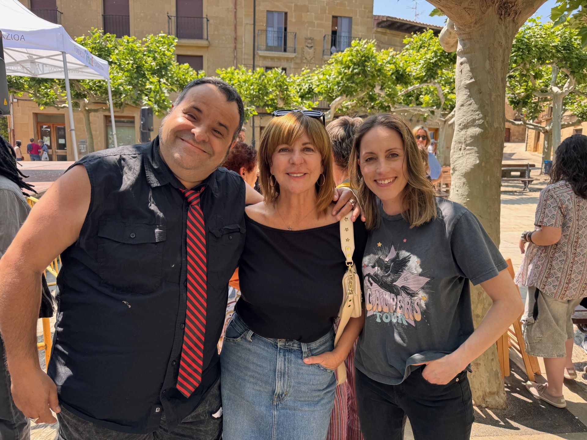 'Pirata', Maribel Salas y Silvia Tobalina.