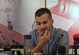 Xevi Pujol, durante su rueda de prensa de despedida del Manresa.