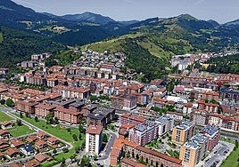 La vivienda y el aparcamiento lideran las propuestas de los vecinos de Llodio al Plan General