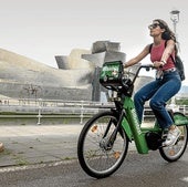 Las nuevas bicicletas son verdes y disponen de un sistema antivandálico más seguro.