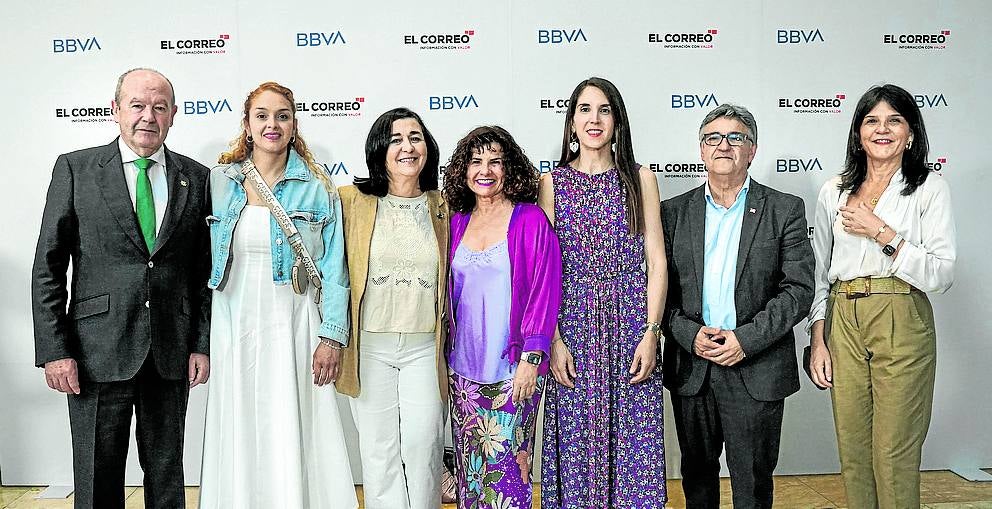 Ricardo Barkala, Taty Martínez, Yolanda Díez, Ana Molina, Eider Inunciaga, Jon Bilbao y Amaia Ruiz.