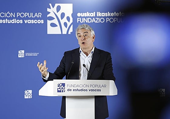 El presidente del PP vasco, Javier de Andrés, este sábado en San Sebastián.