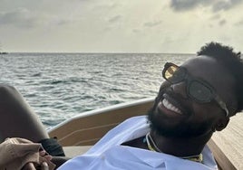 El vacile de Yuri a Iñaki Williams durante sus vacaciones
