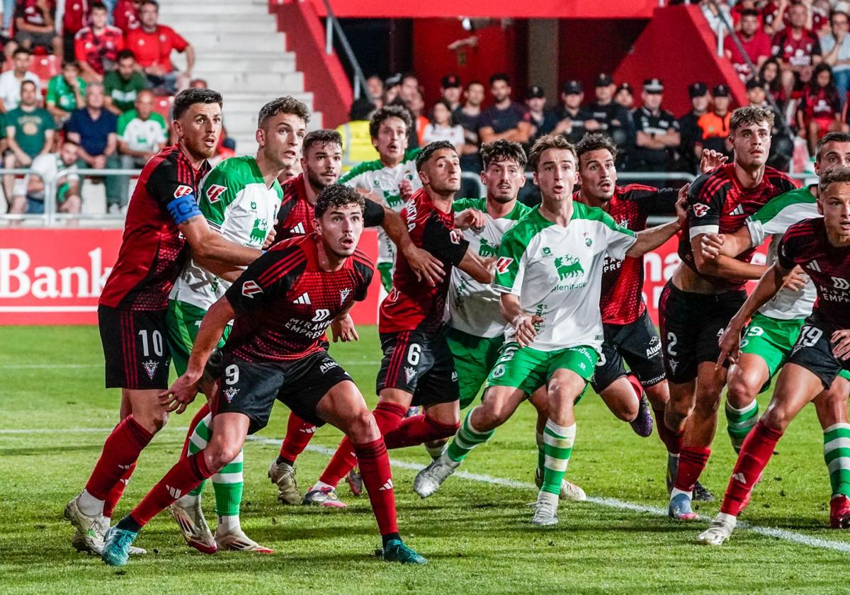 Al Mirandés sólo le queda un paso.