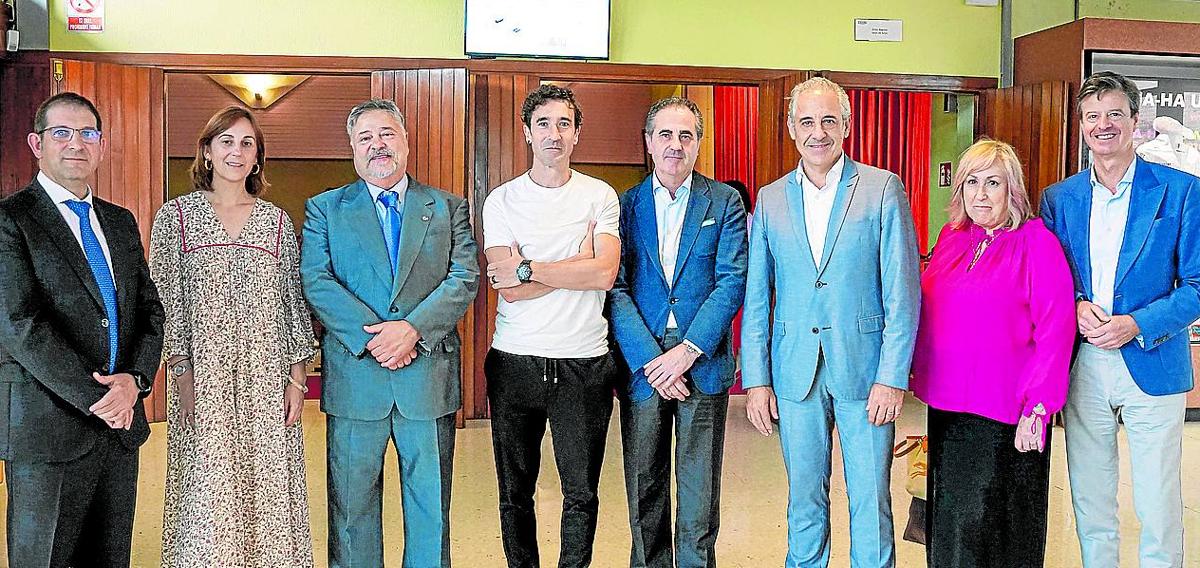 Joseba Lozano, Kontxi Claver, José Antonio Aspiazu, Eneko Atxa, Mikel Arieta-Araunabeña, José Antonio Aparicio, Lourdes Llona y Boni García.