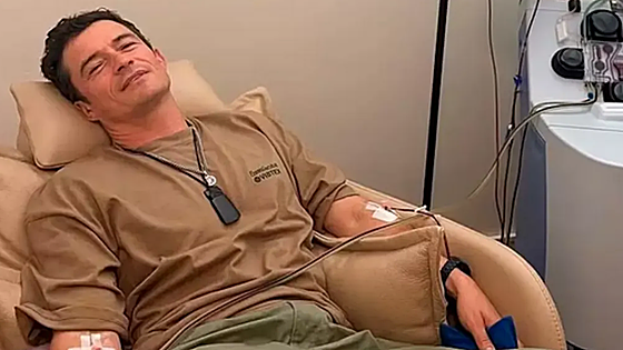 El extraño y costoso tratamiento al que se ha sometido Orlando Bloom para 'limpiar' su sangre