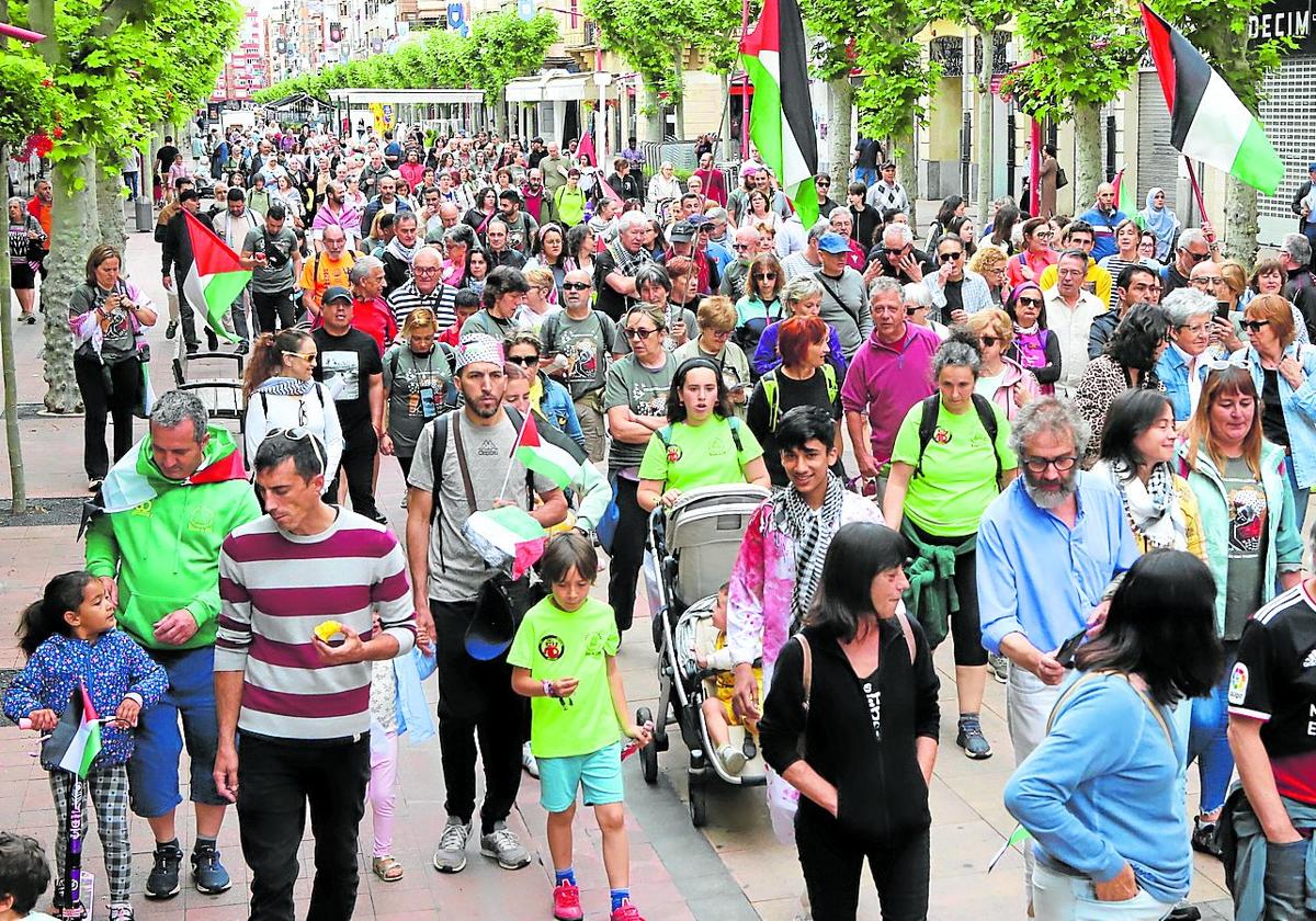 Los diferentes grupos se reunieron en el parque Antonio Machado para hacer juntos los últimos siete kilómetros de la marcha.