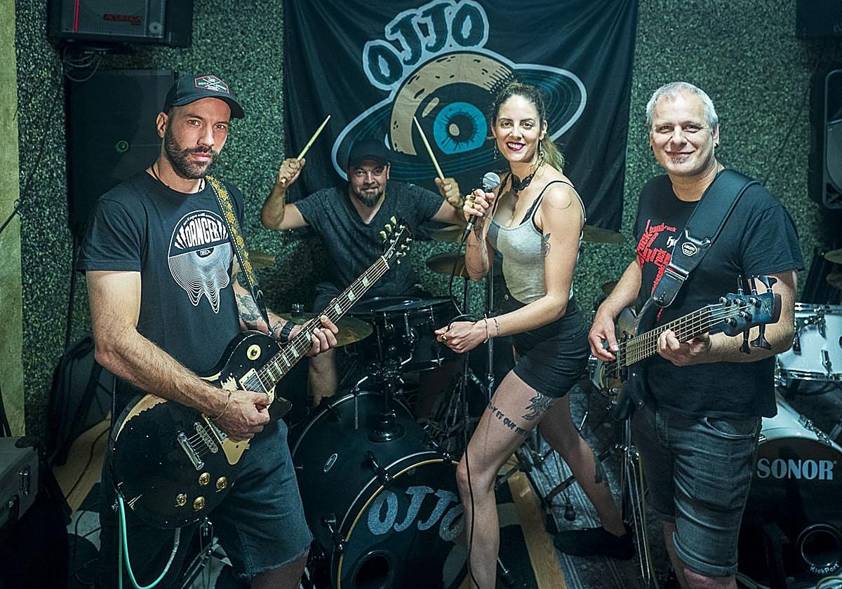 Ekaitz, Rulash, Irente y Ángel forman Ojjo.