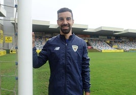 Ekaitz Molina, recién renovado, jugará su cuarta temporada consecutiva en el Barakaldo.