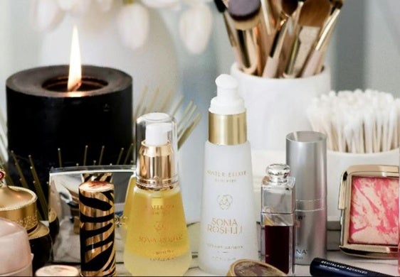 Ordenan la retirada de cuatro marcas de cosméticos en España.