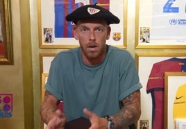 Con txapela del Athletic y hablando en euskera... la última provocación de Jota Jordi