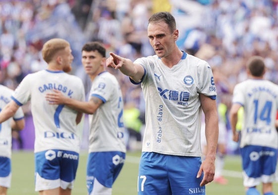El Alavés confirma la marcha de Kike García, que llega libre al Espanyol