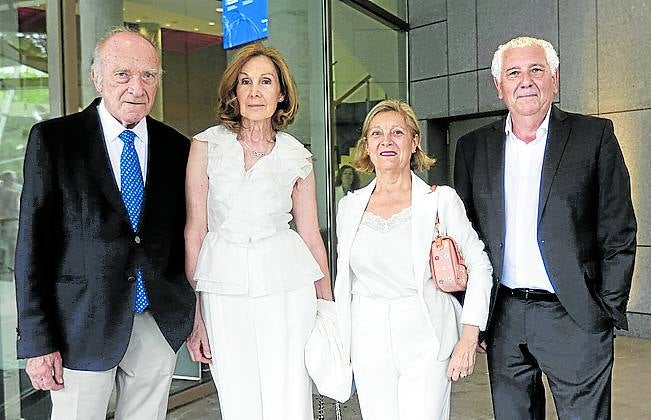 José Ramón Lejarza, María Jesús Briongos, Julia Diéguez y Julio Aristín.