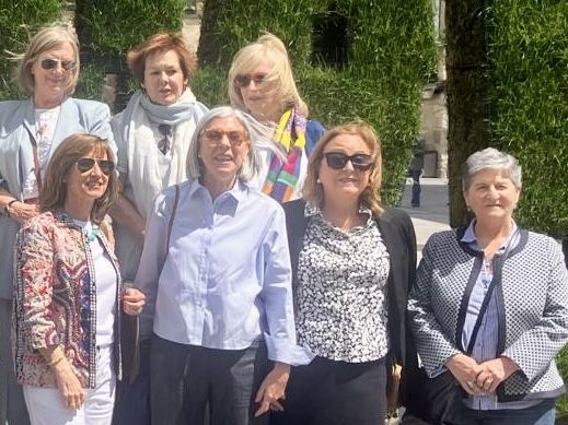 Albertina Calero, Lourdes Ruiz, Luisa E. García, Amalia Solana, Cani Martínez, M. José Hernández y Rosa Arbizu.