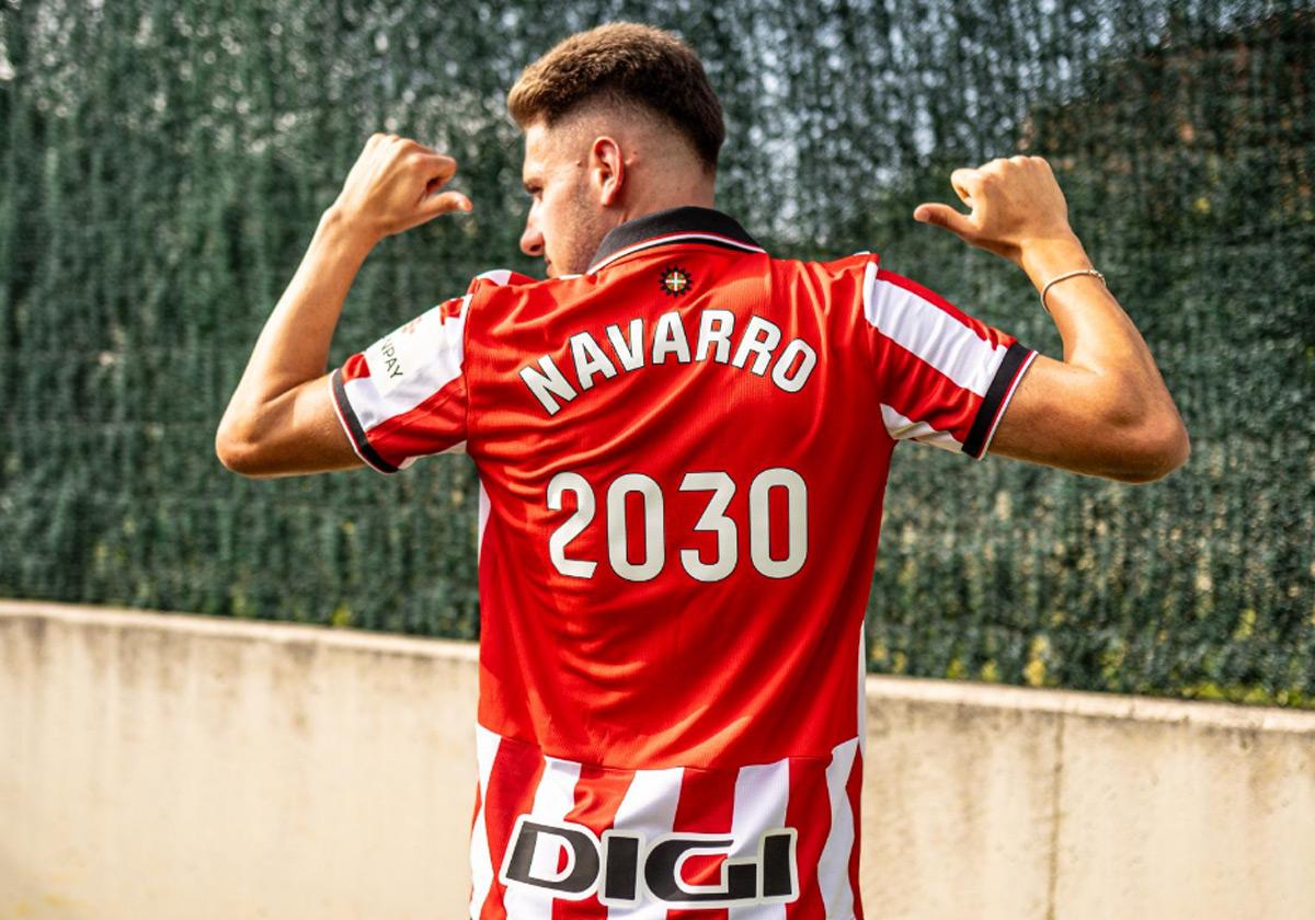 Robert Navarro, un barcelonés de padres navarros y pasado en Osasuna y Real