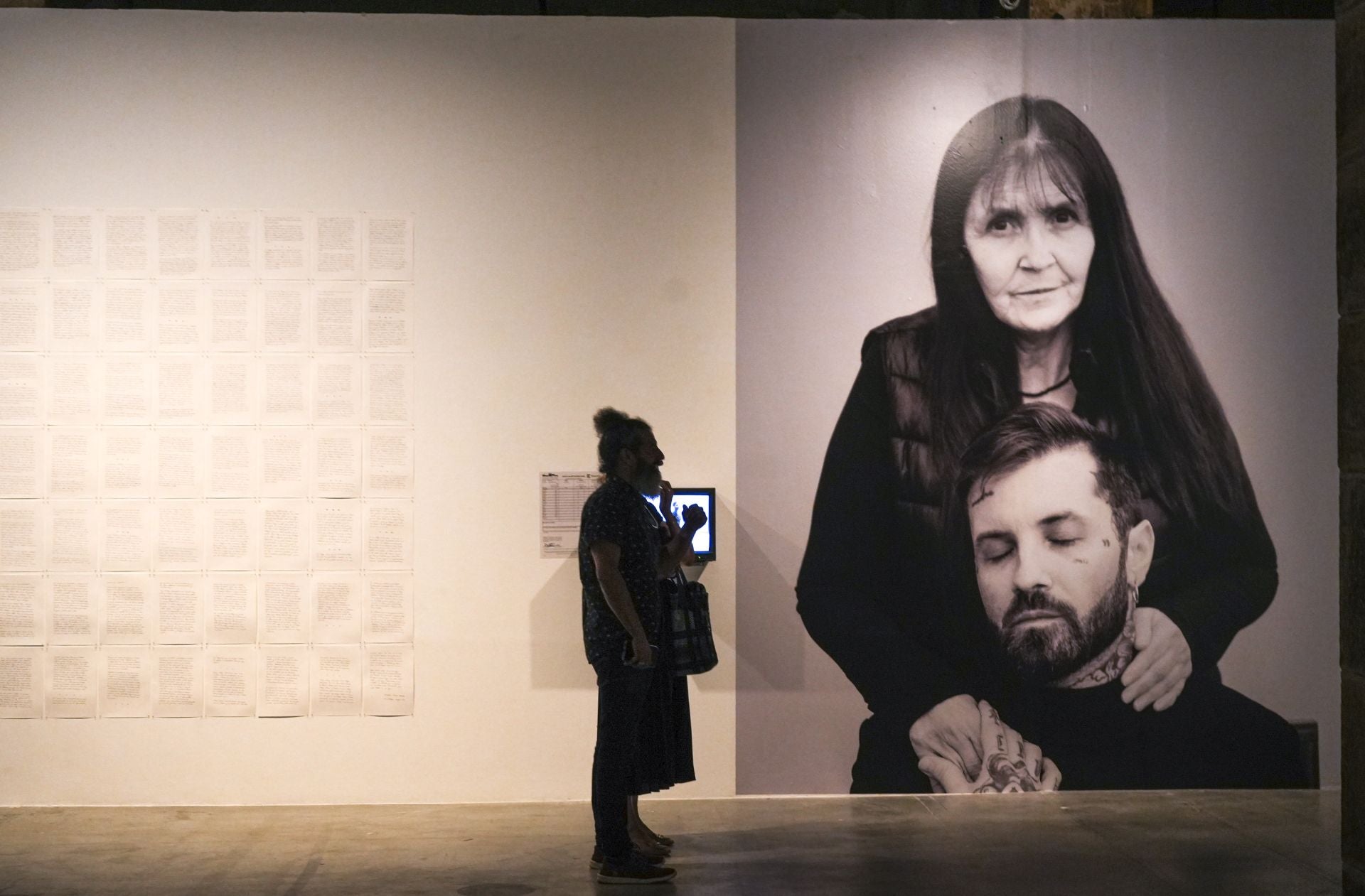 Las imágenes de la exposición de Azcona