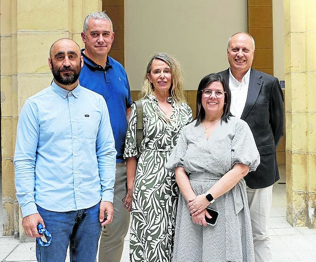 Jon García, Iñaki García, Cristina Giménez Elorriaga, Cora Urdaneta y Marcelo Leslabay.