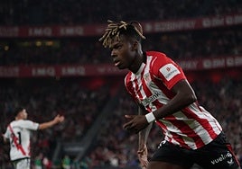 Nico celebra un gol contra el Rayo.