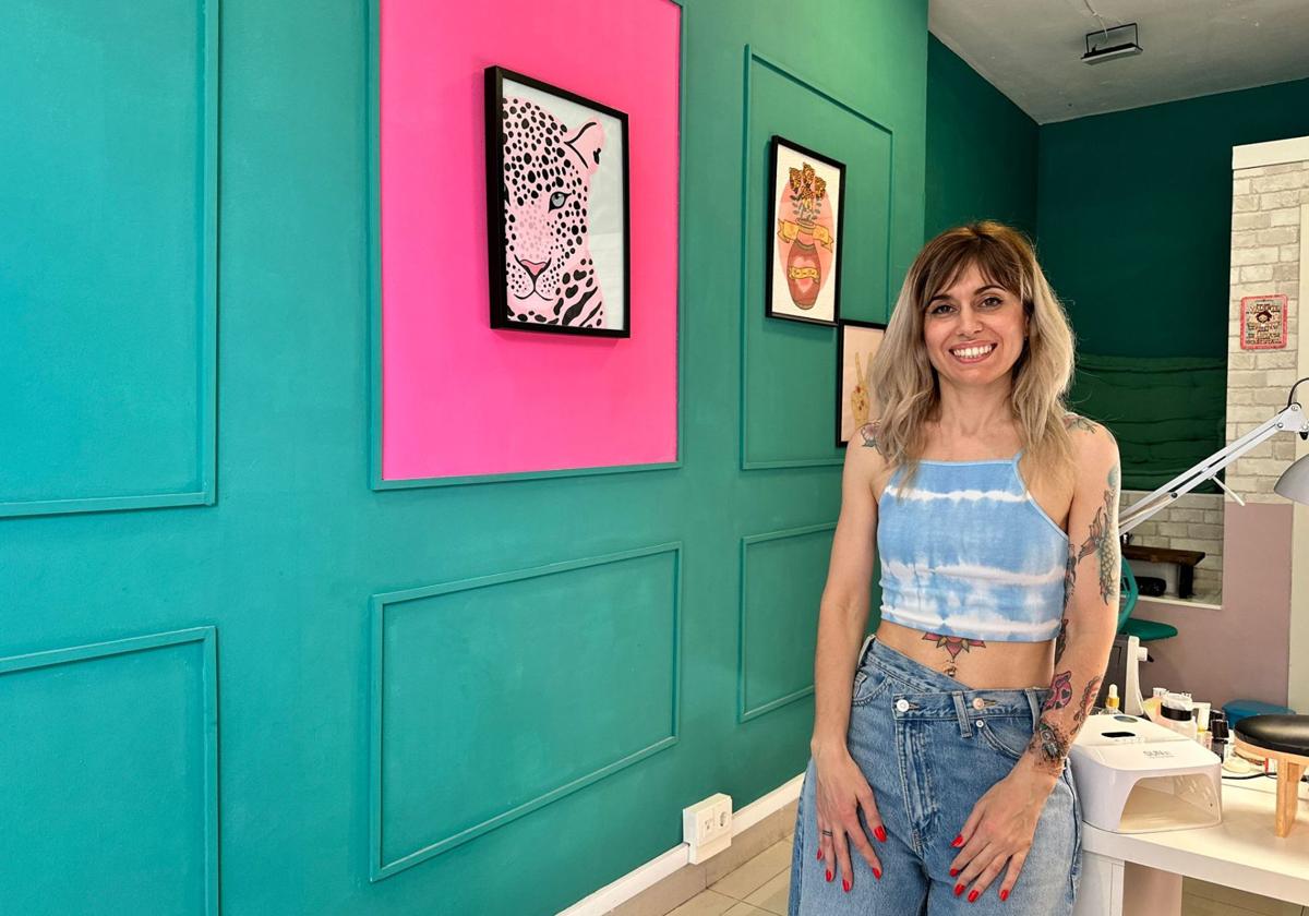La artista de uñas con lista de espera: Jessy revoluciona Santutxu con sus diseños únicos