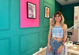 Jessy, la artista de uñas de Santutxu con lista de espera por sus manicuras únicas.
