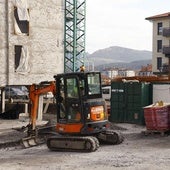 Visión de lasobras en la calle Federico Barrenengoa en 2024.