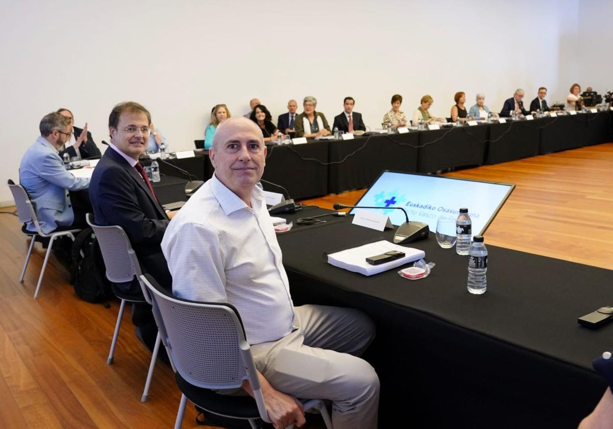 Reunión de la mesa del Pacto de Salud, este viernes en el Bizkaia Aretoa.