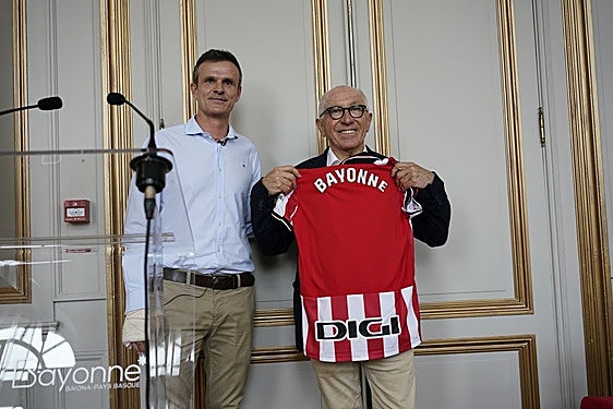 El Athletic controla ya a 4.000 jugadores en Iparralde por los 1.200 de hace un año