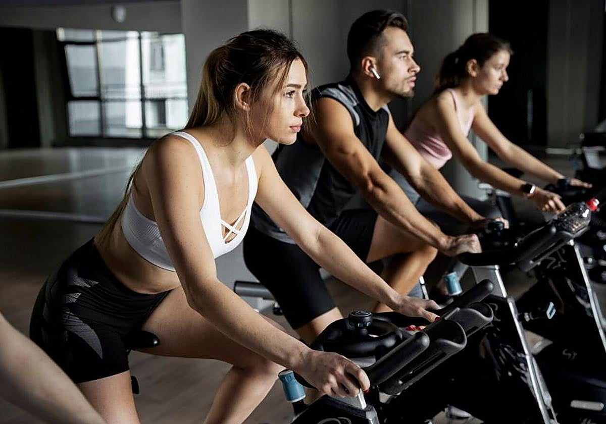 El cardiólogo Aurelio Rojas sobre la creatina, el suplemento de moda: «No daña los riñones ni hace que se te caiga el pelo»