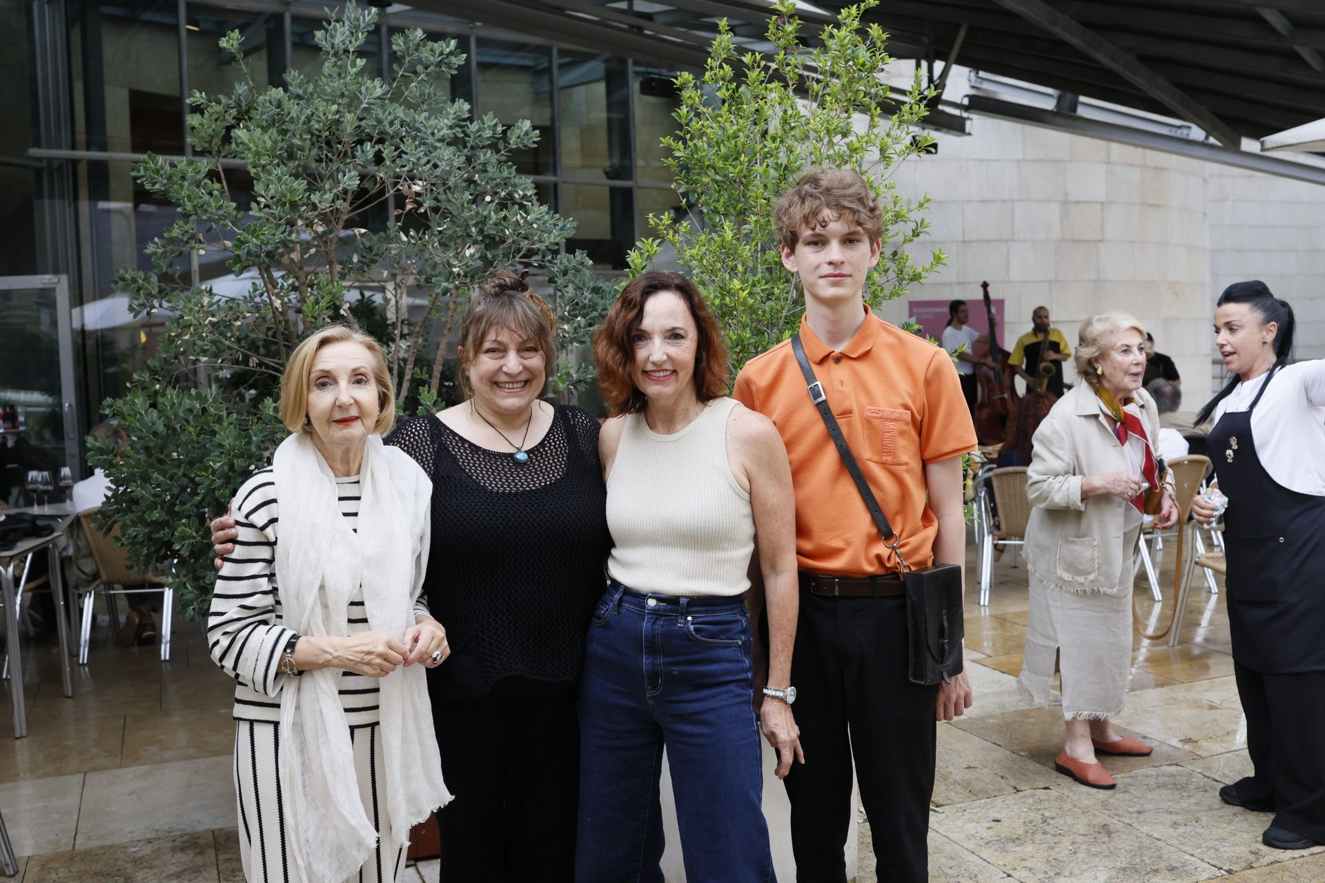 Felicidad Iglesias, Salomé Turrión, Mercedes Basterrica y Alex Drew Basterrica.