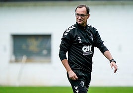 Joseba Etxeberria regresa a Primera Federación como nuevo entrenador del Real Murcia