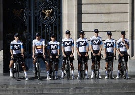 El Movistar, este jueves en la presentación de los equipos de la ronda gala en Lille.