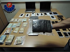 Imagen de archivo de una incautación de droga por parte de la Ertzaintza.