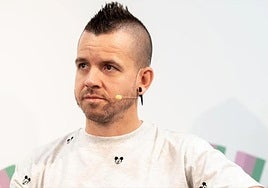 Dabiz Muñoz conserva desde 2008 la carta de su restaurante vasco favorito: «Leyenda»