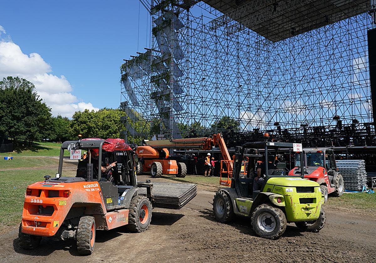 Roban dos bobinas con 2.000 kilos de cobre en el montaje del BBK Live
