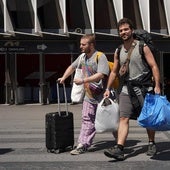 Dos turistas llegan a Bilbao para disfrutar del BBK Live