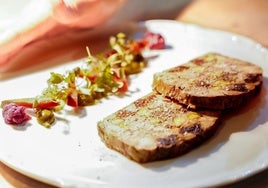 Paté de campaña con encurtidos caseros del restaurante Le Bistroman Atelier.