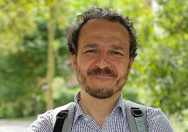 Miguel Salas, profesor y doctor en Teoría de la Literatura y Literatura Comparada y autor de 'Crecer en el asombro'.