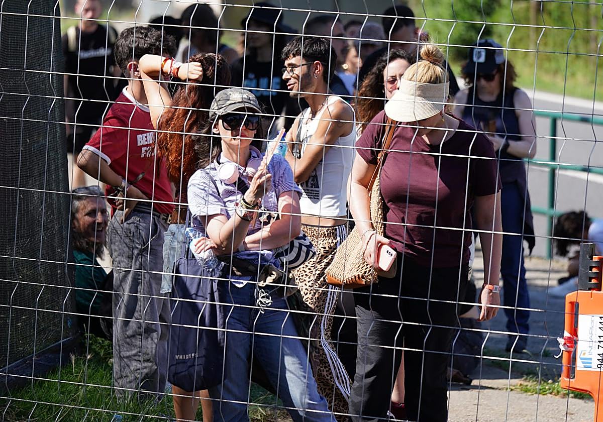 El BBK Live abre sus puertas con una hora de retraso por problemas técnicos