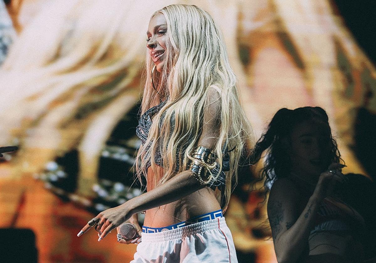 La artista catalana ha protagonizado la actuación más multitudinaria de la jornada.