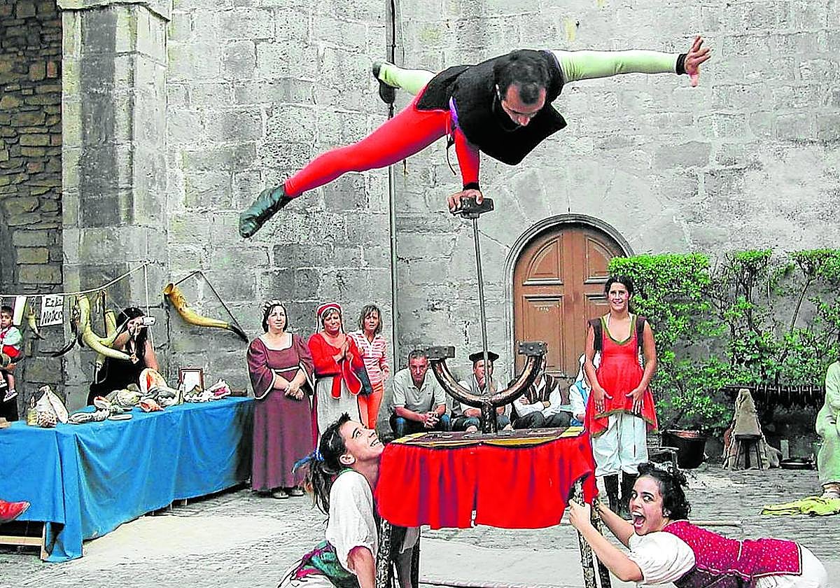 Artziniega también celebra en septiembre su tradicional mercado medieval.