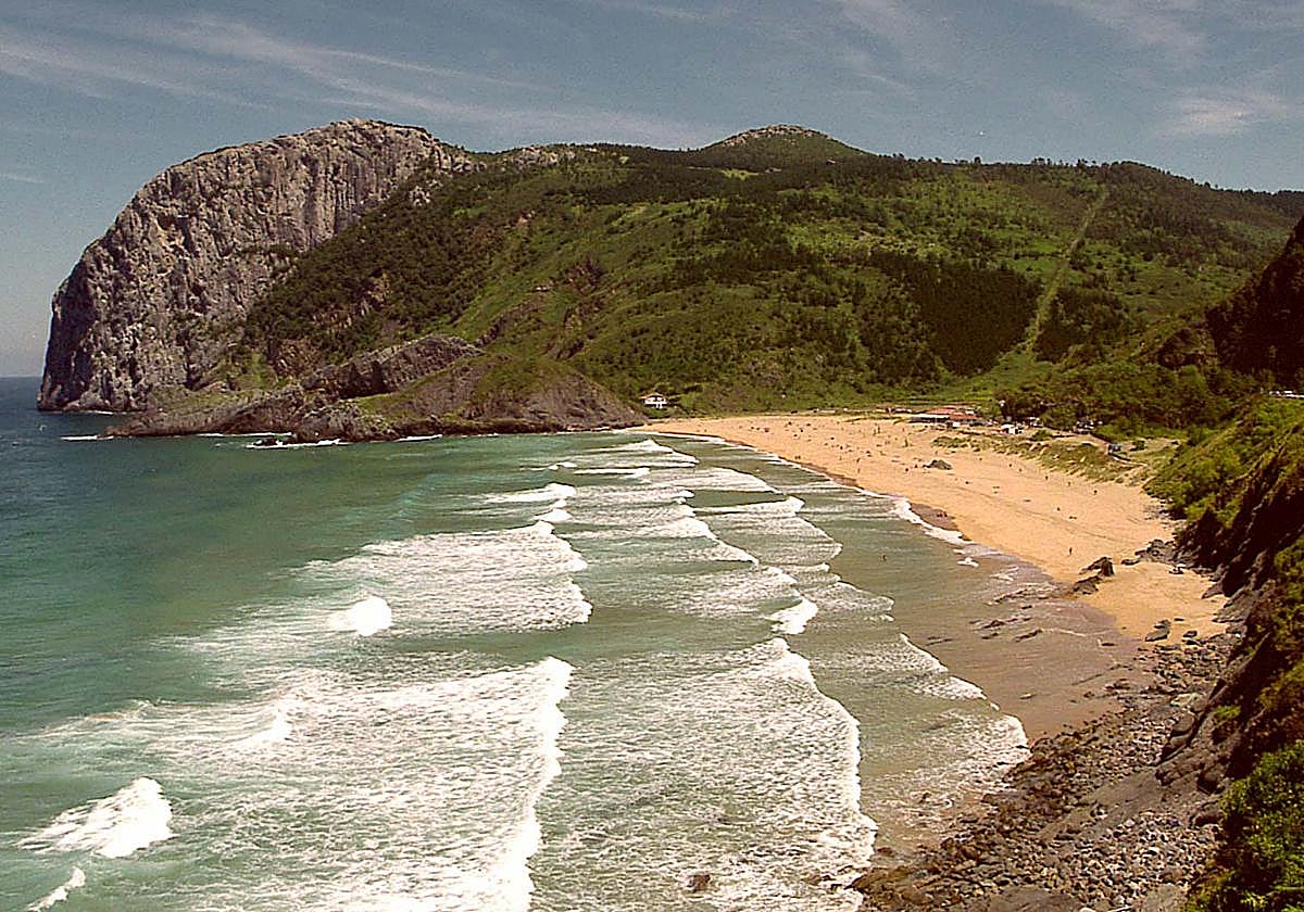 La IA elige la playa más bonita de Bizkaia